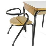 Mullca 300 desk and chair