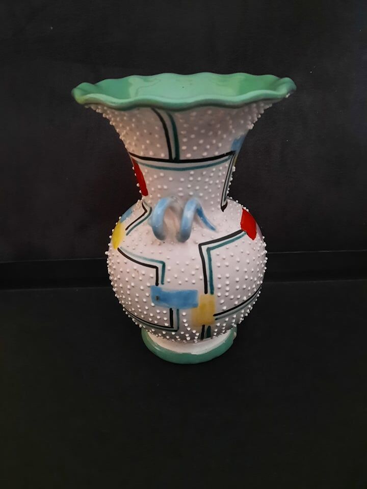 Italian ceramic vase Deruta signed and numbered