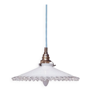 Suspension en opaline
