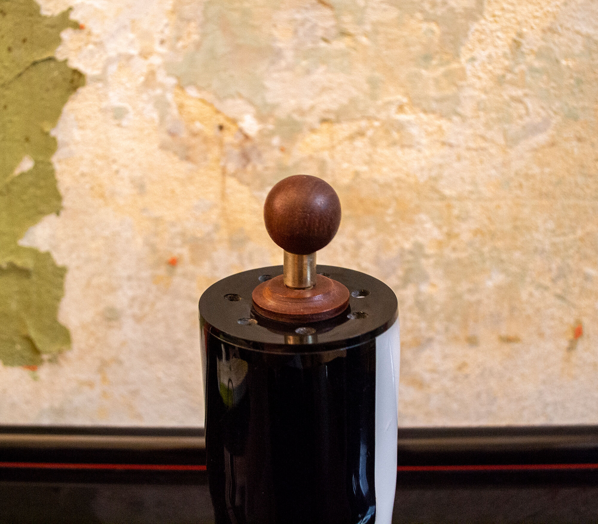 Table lamp in wood and plexiglass black and white Italy 50s