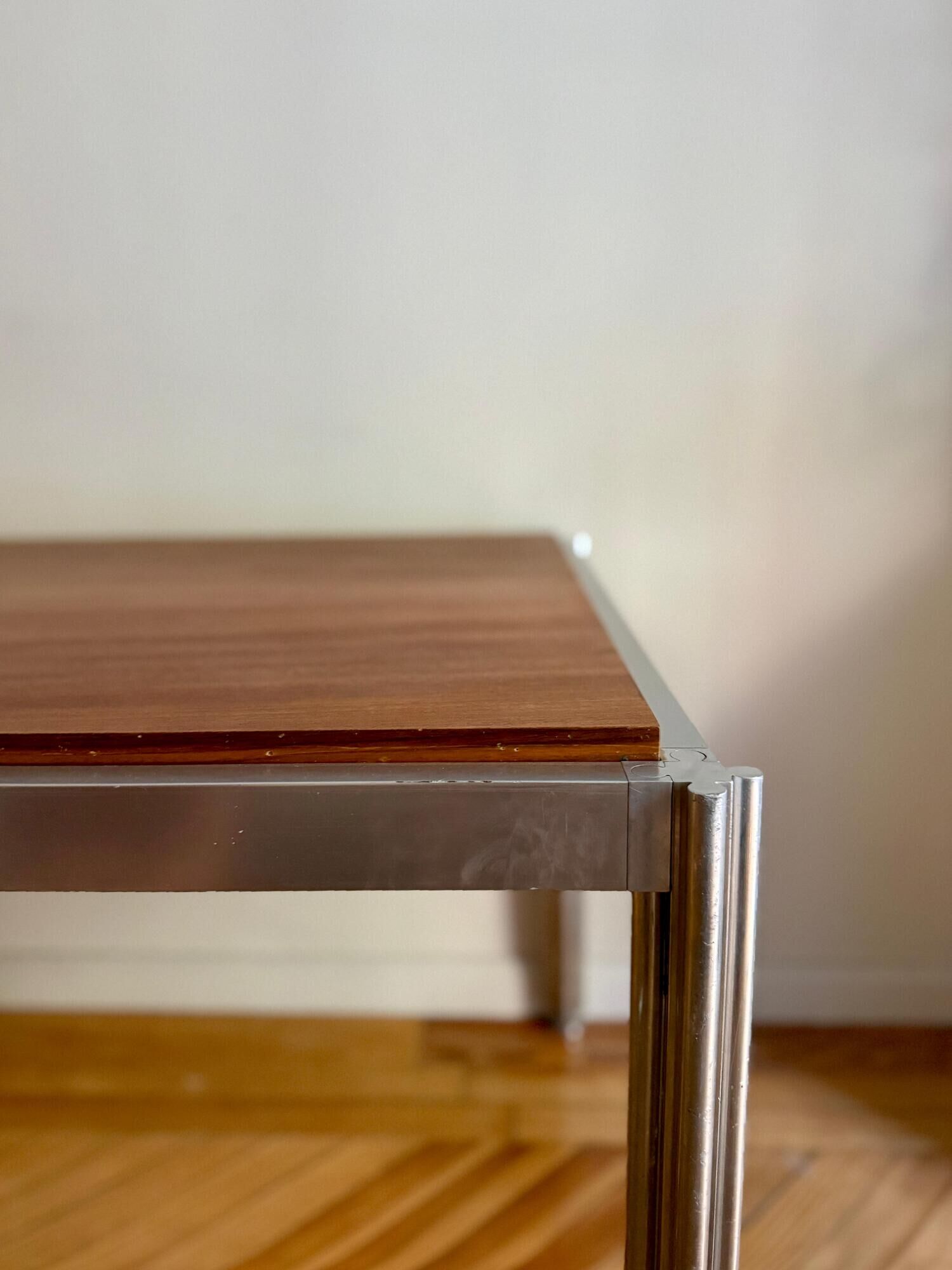 Table "Clover" by George Ciancimino