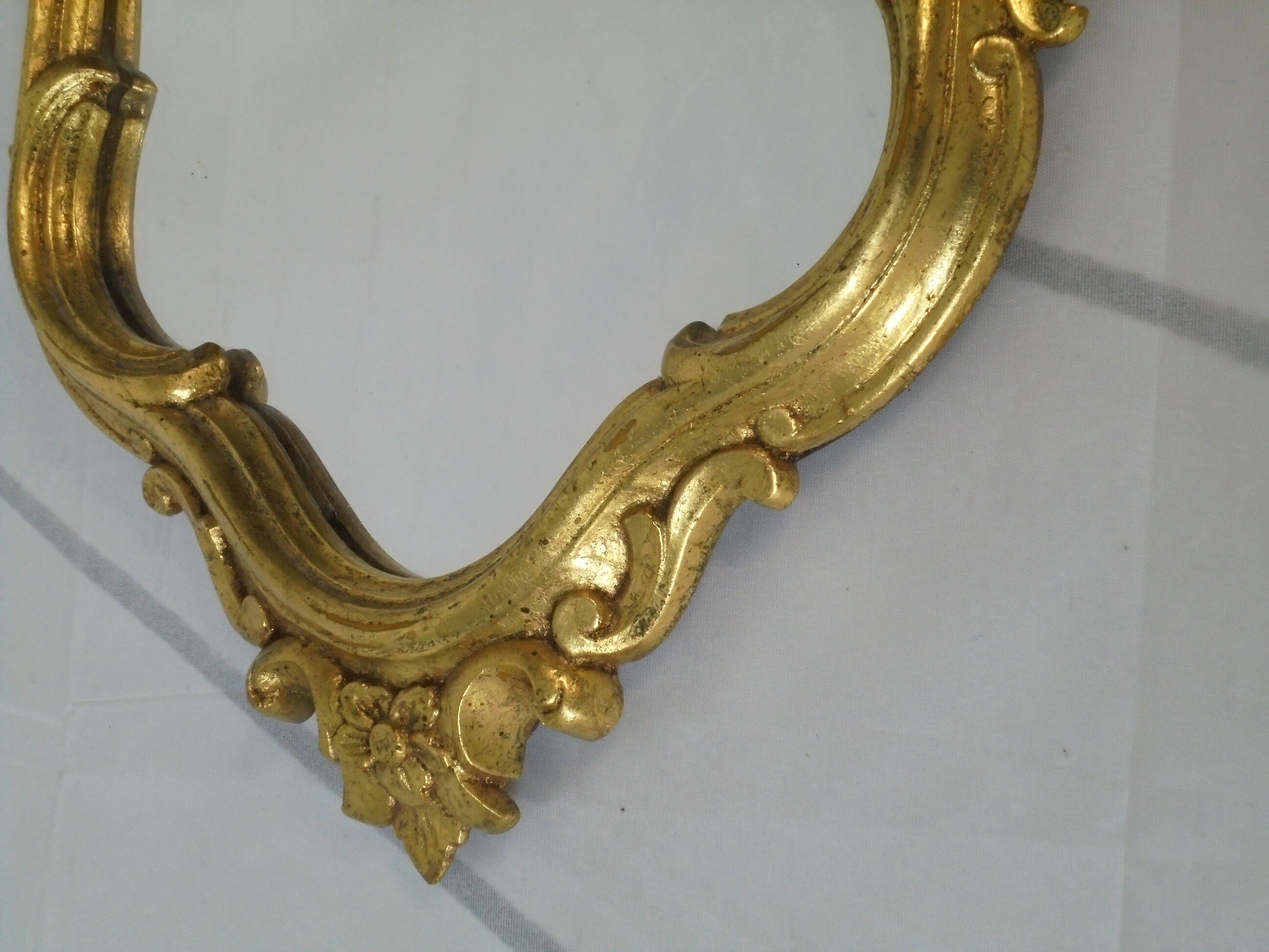 42 x 69 cm wooden mirror