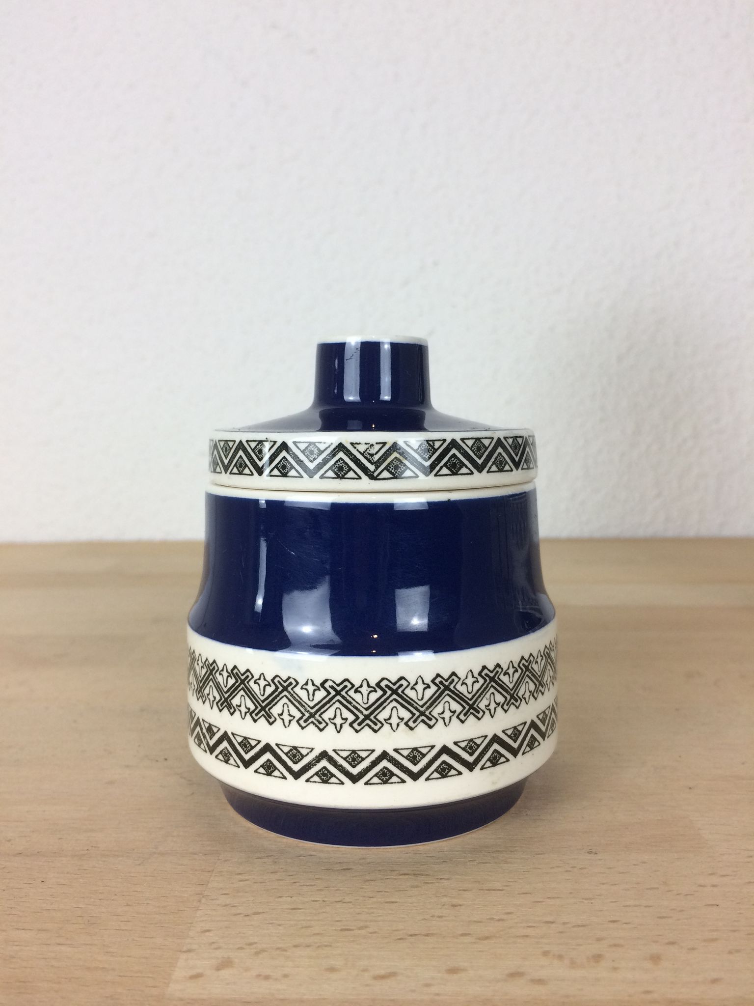 Pot à lait et sucrier modèle Saphir de Villeroy & Boch céramique