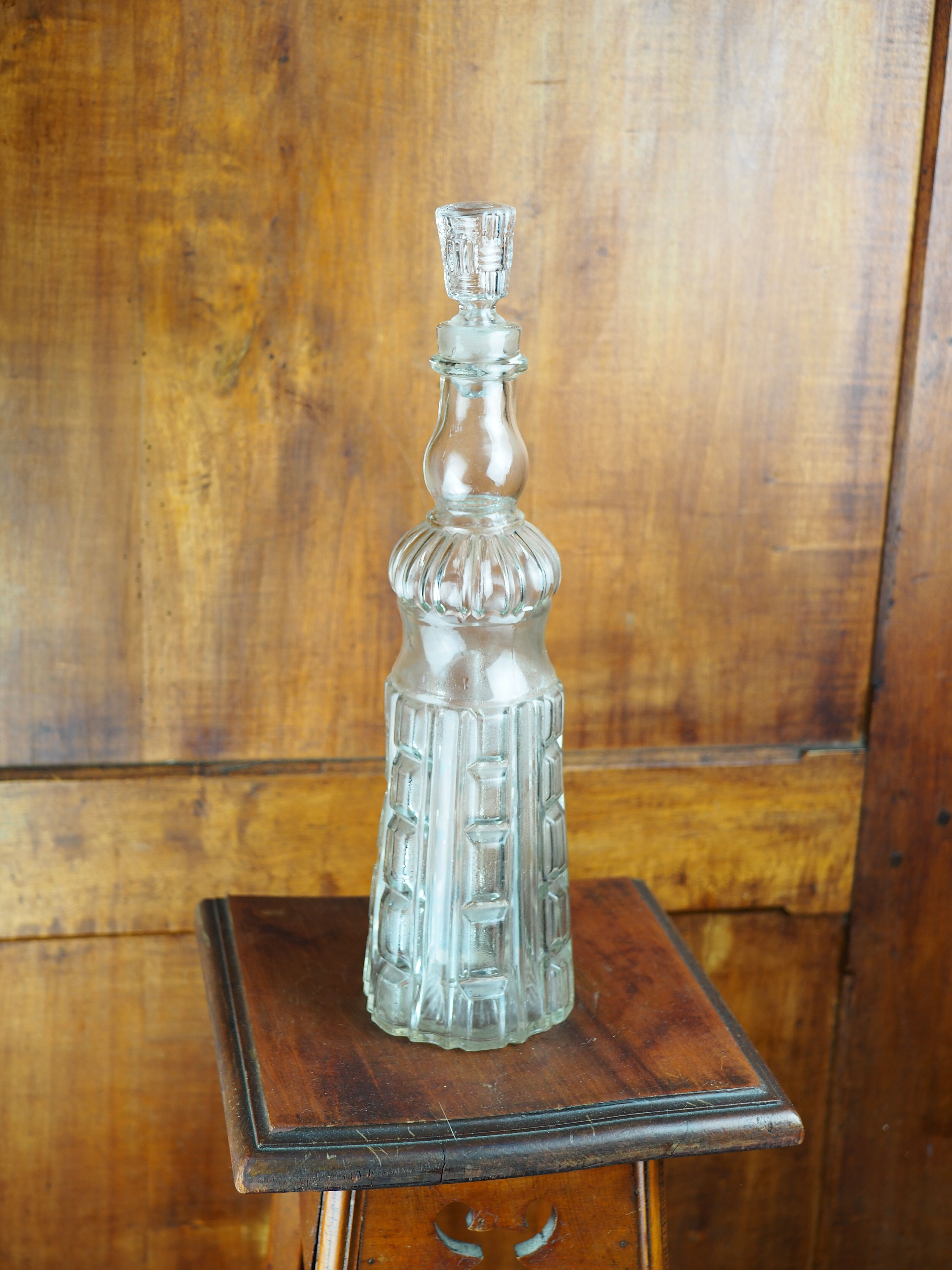 Glass decanter - early XXth