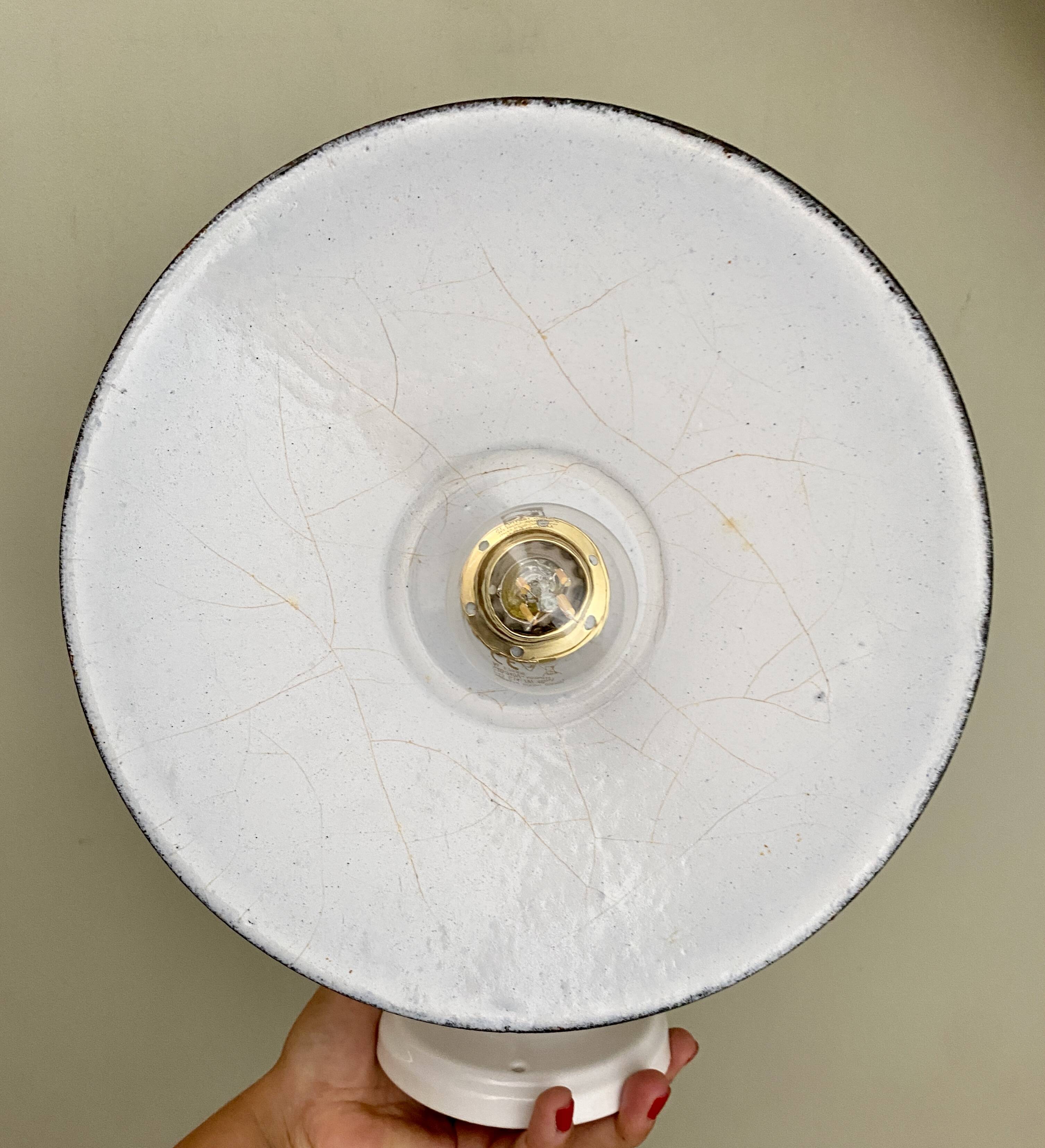 Vintage lampshade wall light in enamelled sheet metal (ref 2)