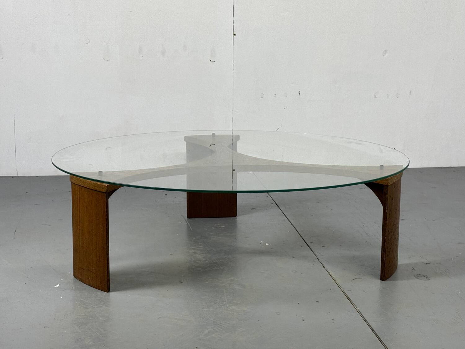 Mid-Century Modernist Wenge and Glass Round Coffee Table, 1970s