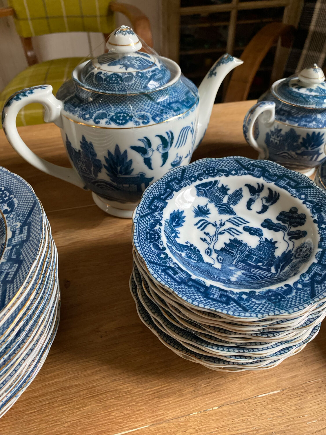 Blue Willow Tea Set