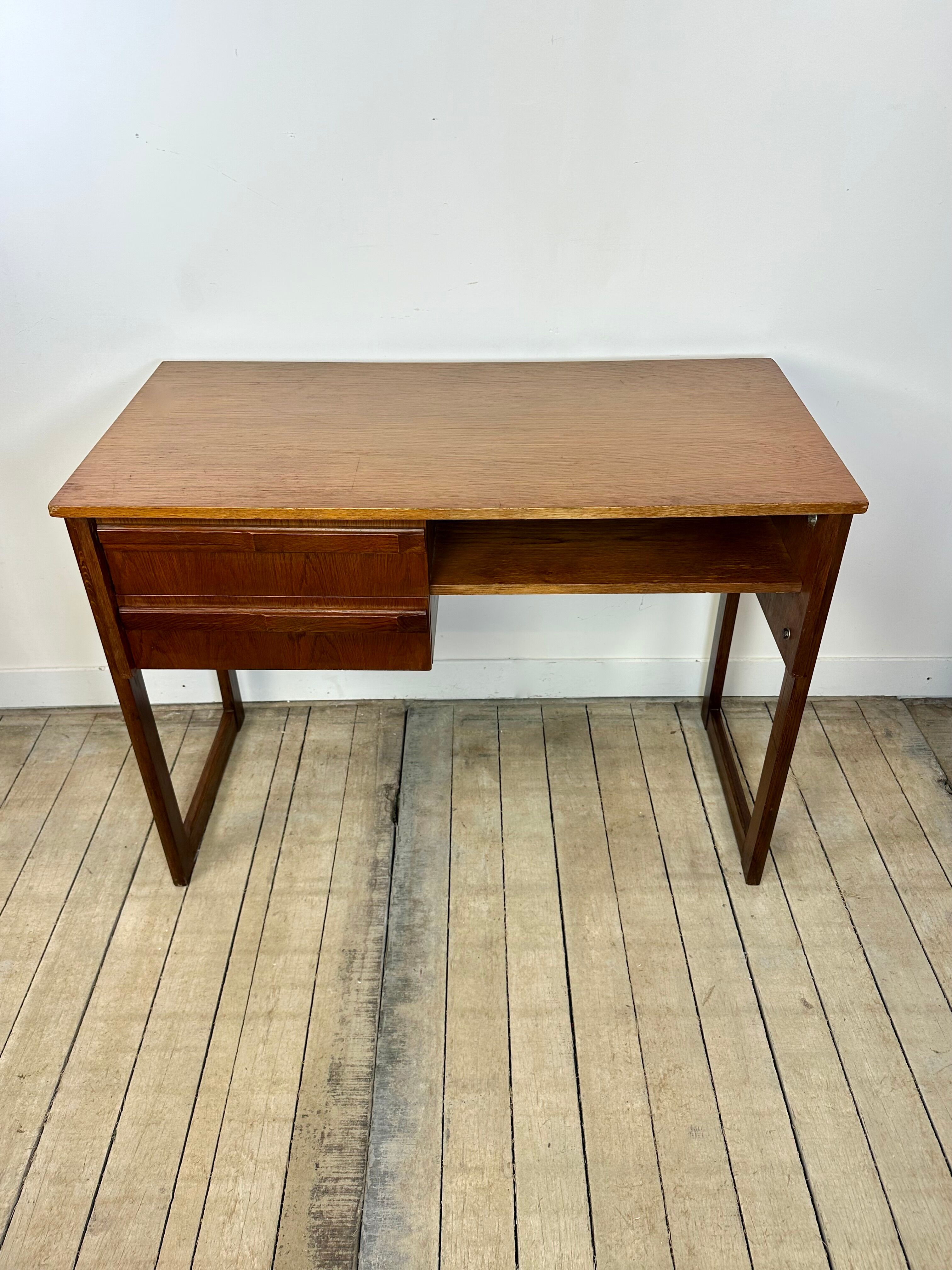Bureau scandinave vintage 1960 en teck