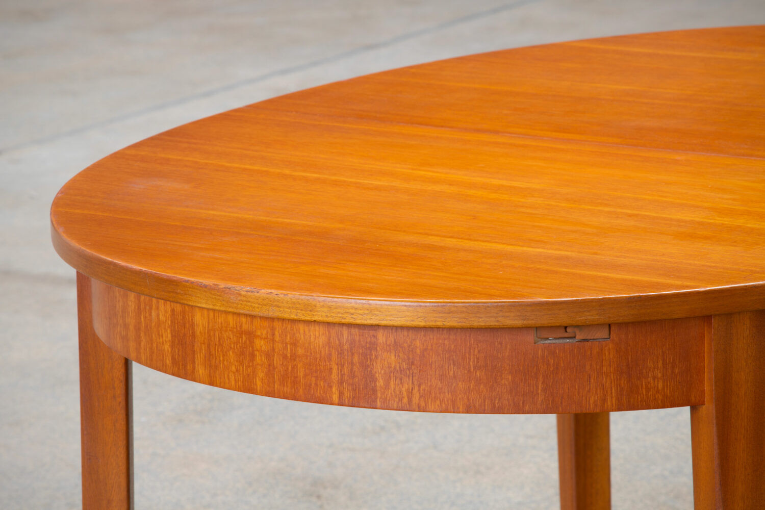 Scandinavian table in blond teck 1960