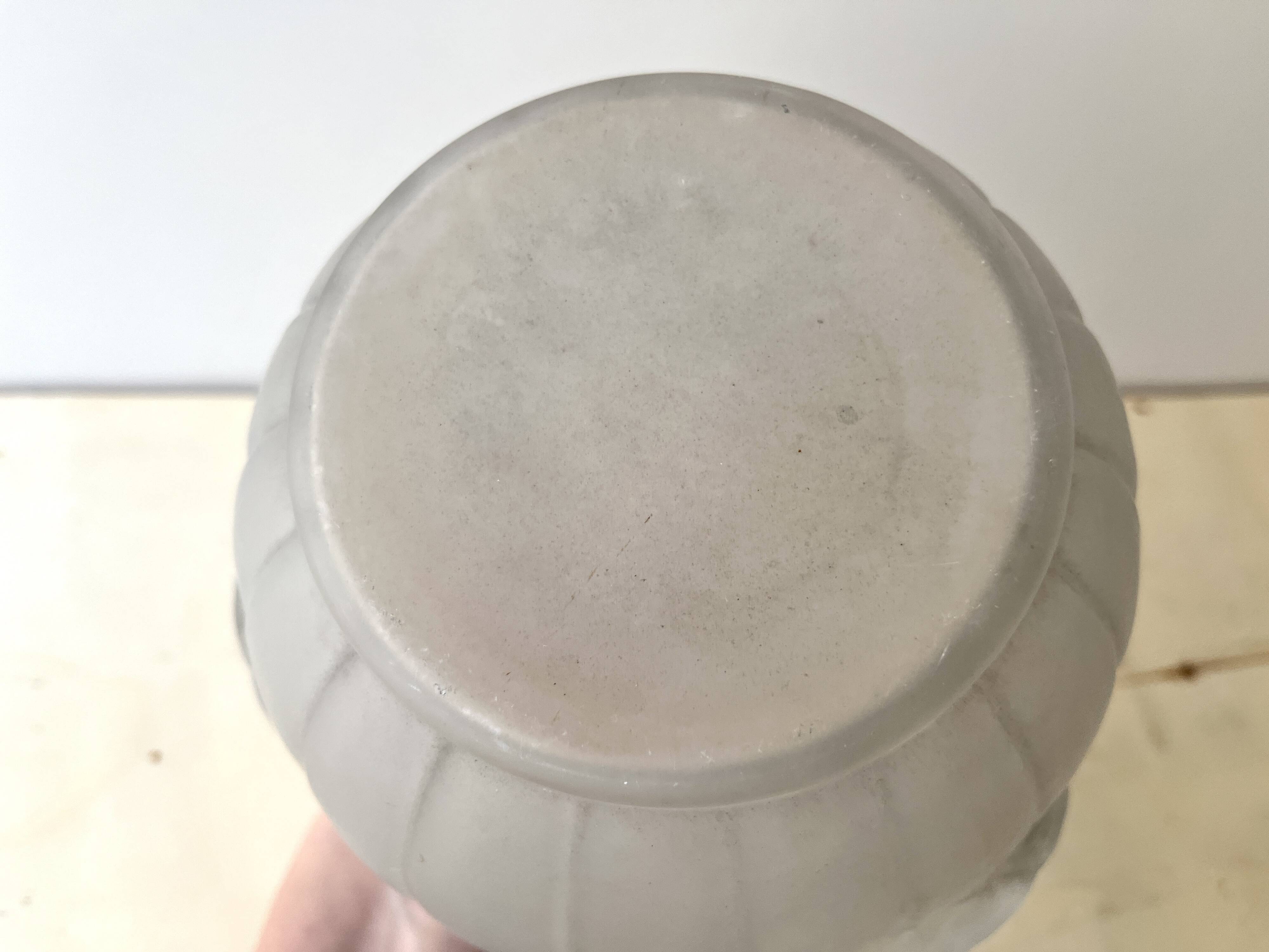 Antique Art Deco vase in moulded pressed glass signed Verçais Schneider.