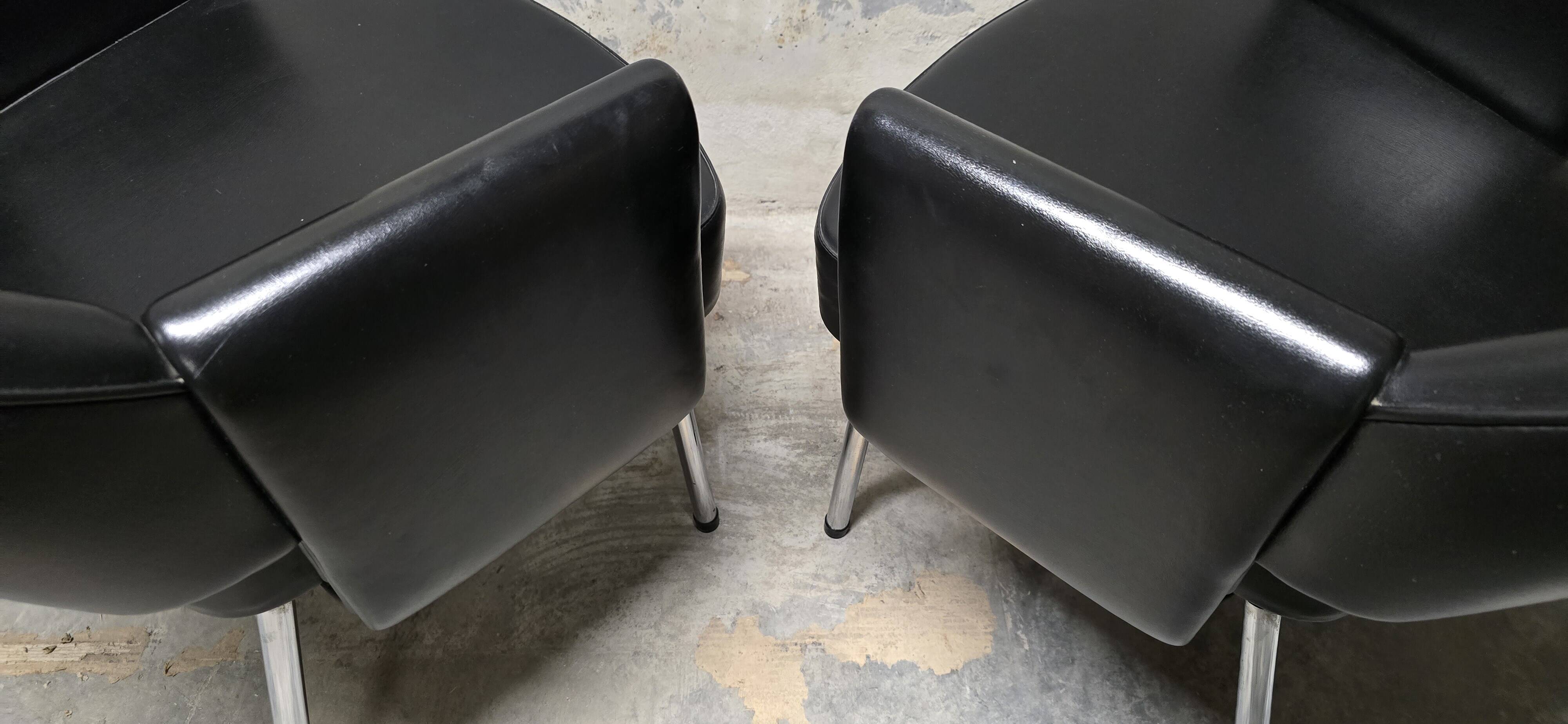 Pair of Deauville model armchairs for Airborne 1960