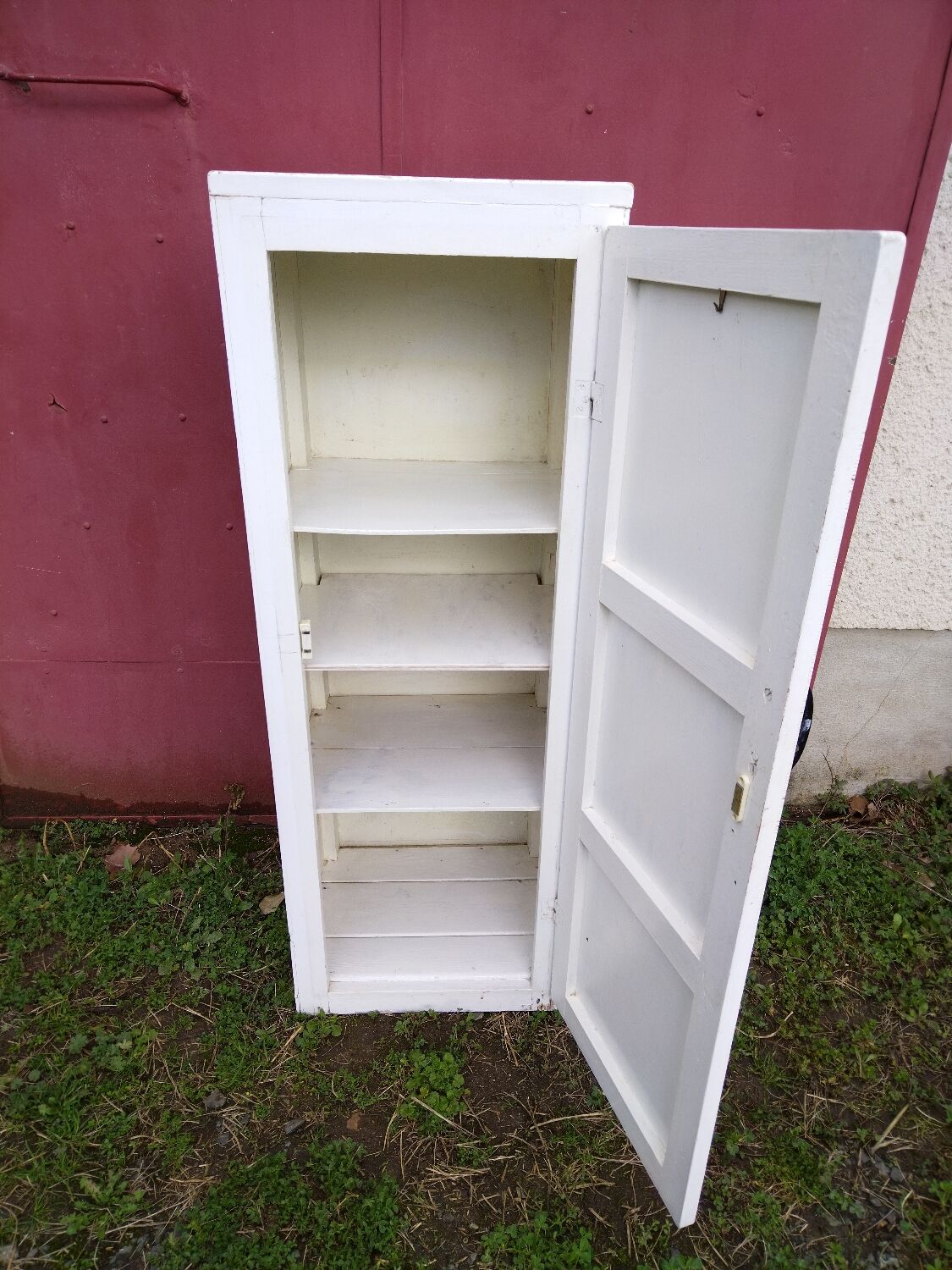 Vintage column pantry