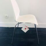 Chaise maui par Vico Magistretti édition Kartell
