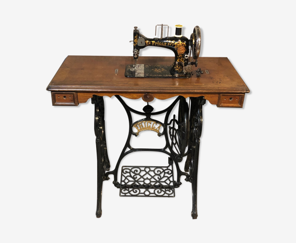 Old frigga sewing machine