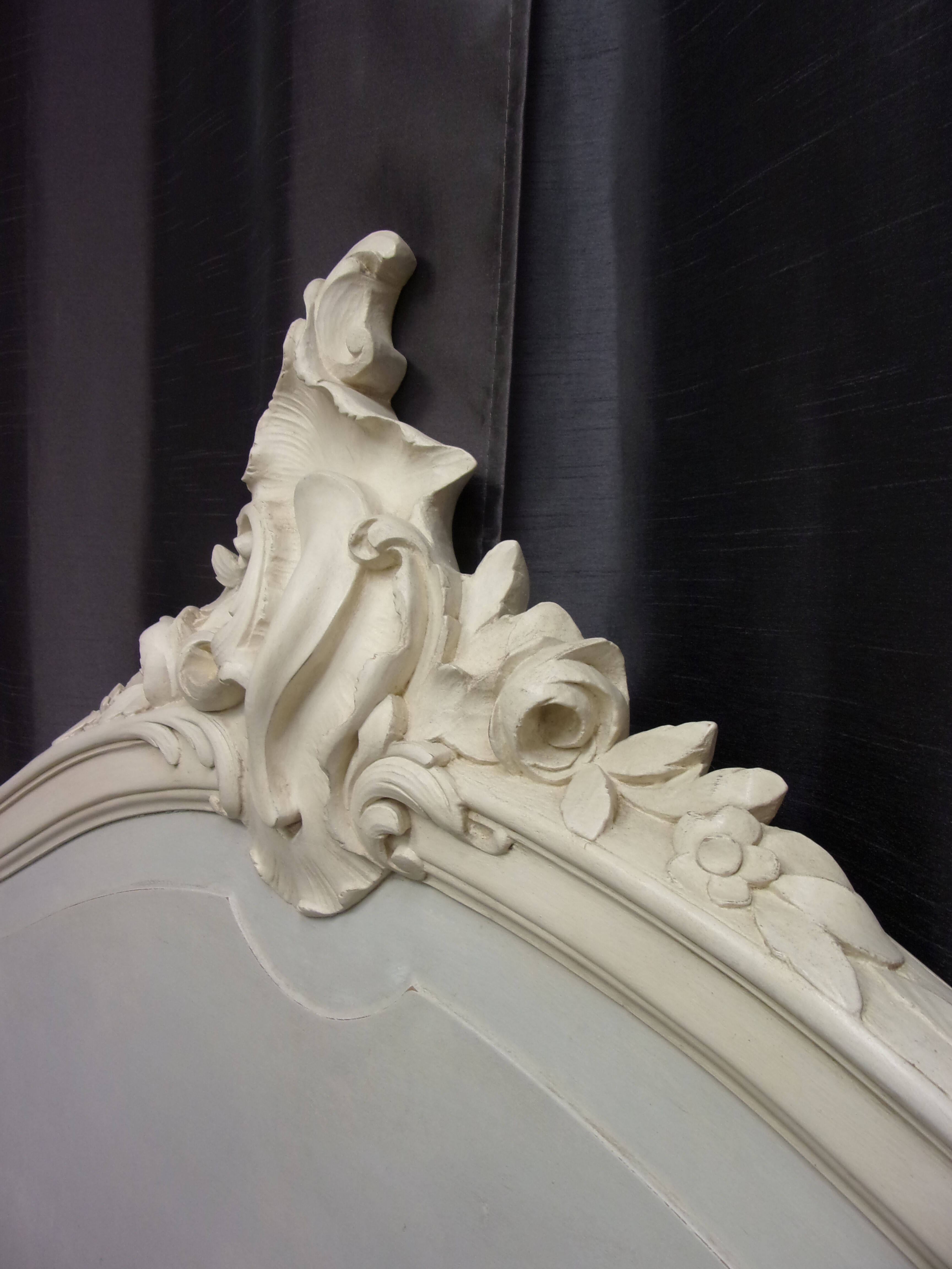 Old headboard 140 cm Louis XV style redesigned gustavian style