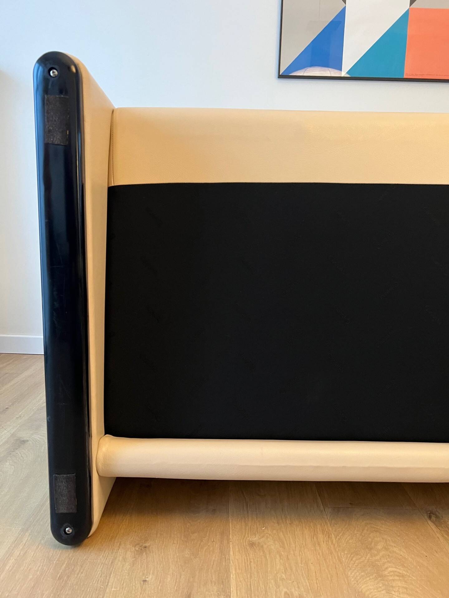 Maralunga leather sofa by Cassina