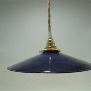 Suspension in blue enamelled sheet metal