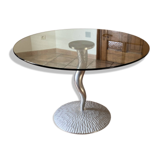 Table bernard dequet for protis. 1980.