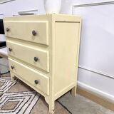 Vintage chest of drawers beige paint