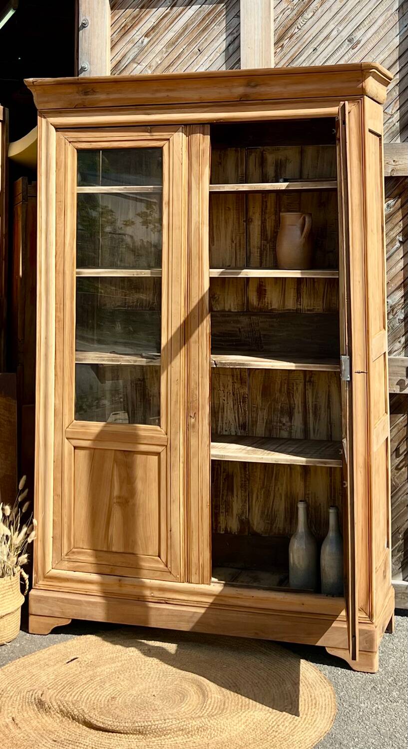 Antique glass-fronted Parisian cupboard: display cabinet bookshelf