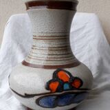 70s vase