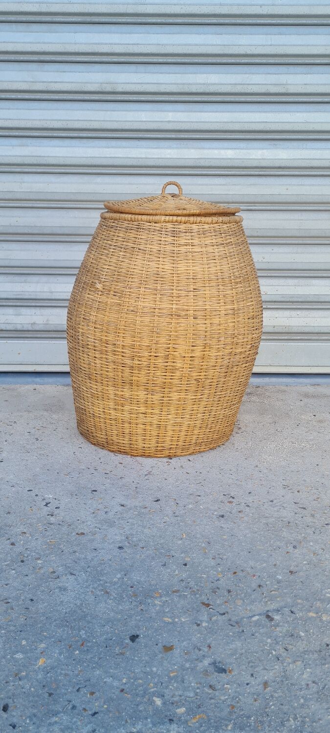 Vintage wicker basket