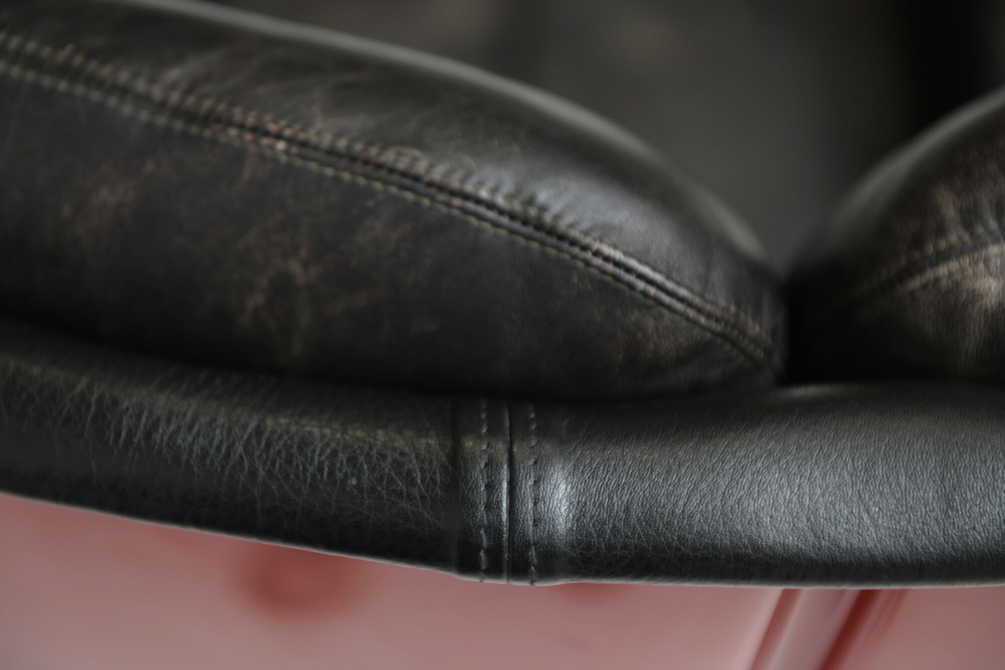 Vintage Elda chair in black leather & red shell by Joe Colombo for Comfort Italy