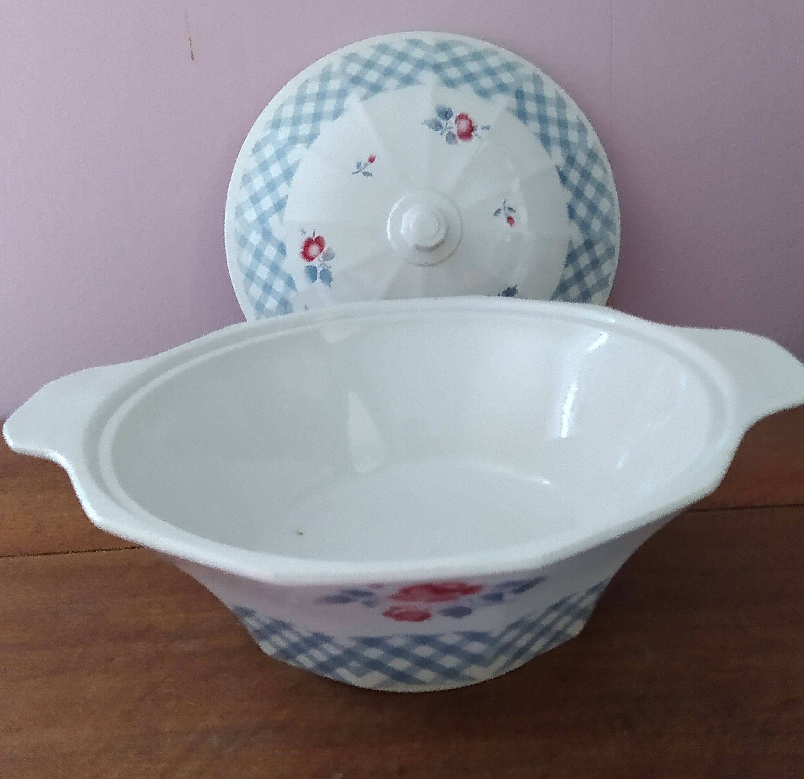 Former digoin Sarreguemines soup tureen