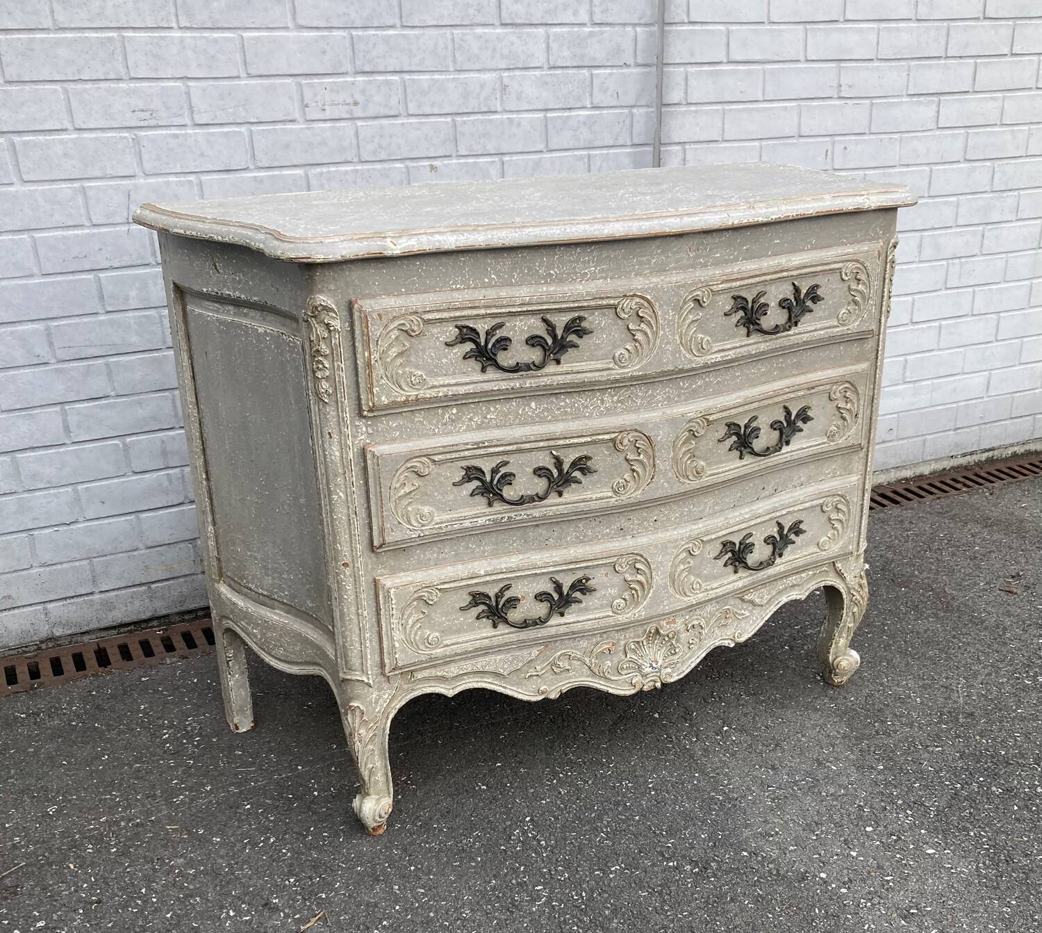 Ancienne commode Plateau en bois