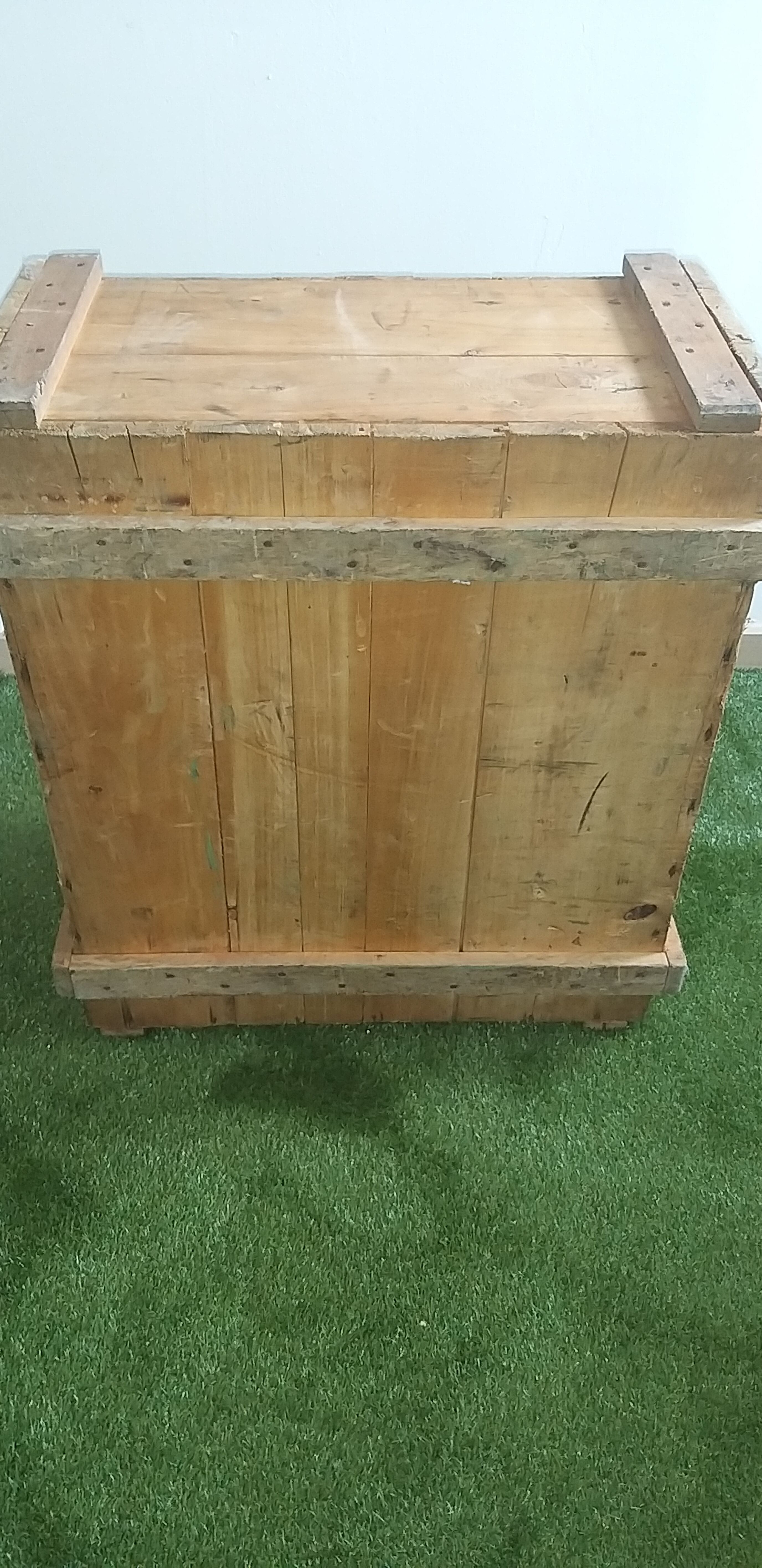 Military wood crate