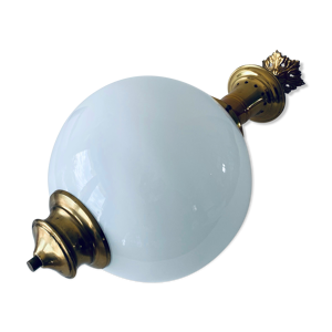 lustre globe opaline