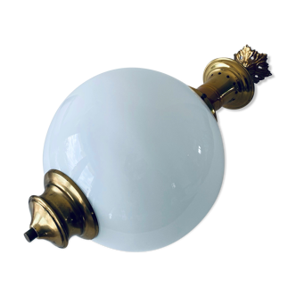 Opaline and brass globe luster