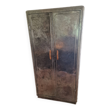 1950s kitchen cupboard