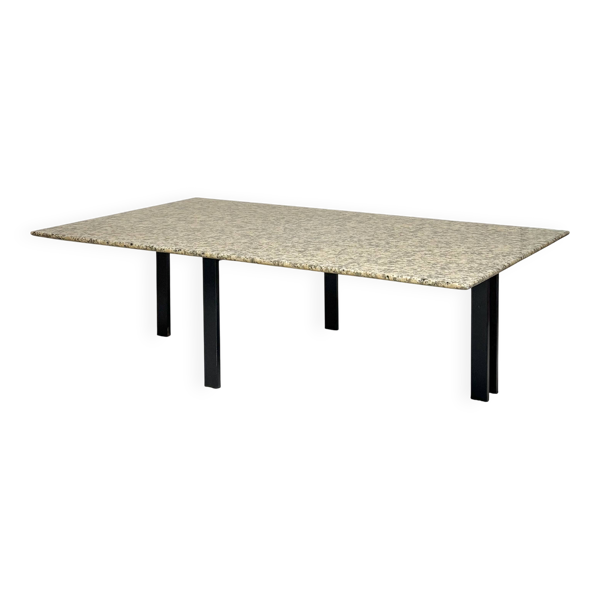 Table basse en granite, Artelano 1982