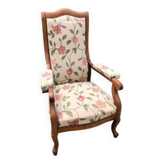 Voltaire armchair in cherry wood