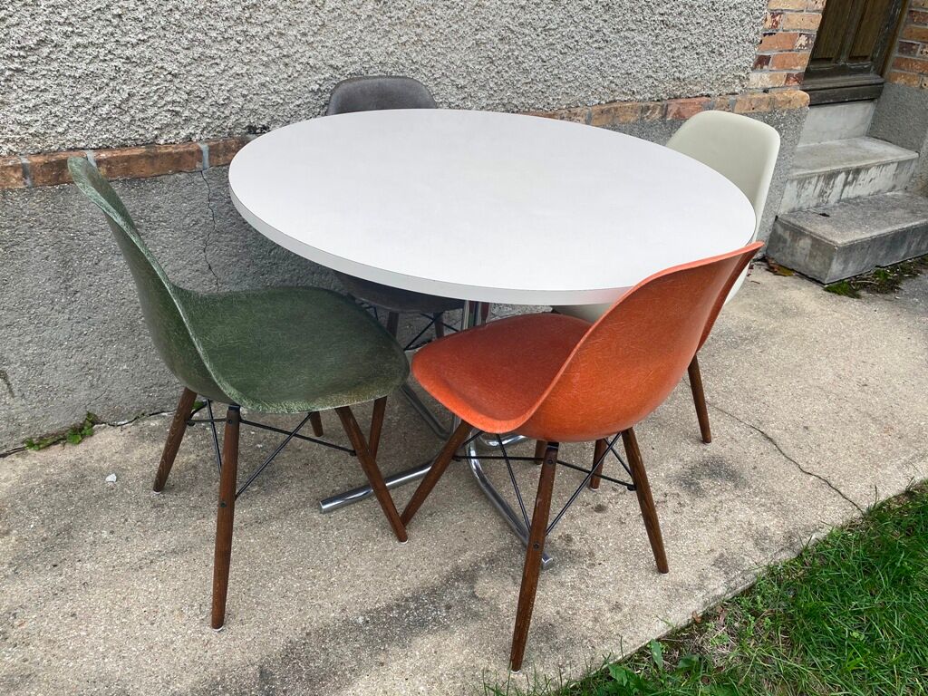 Round kitchen dining table 100cm chrome legs