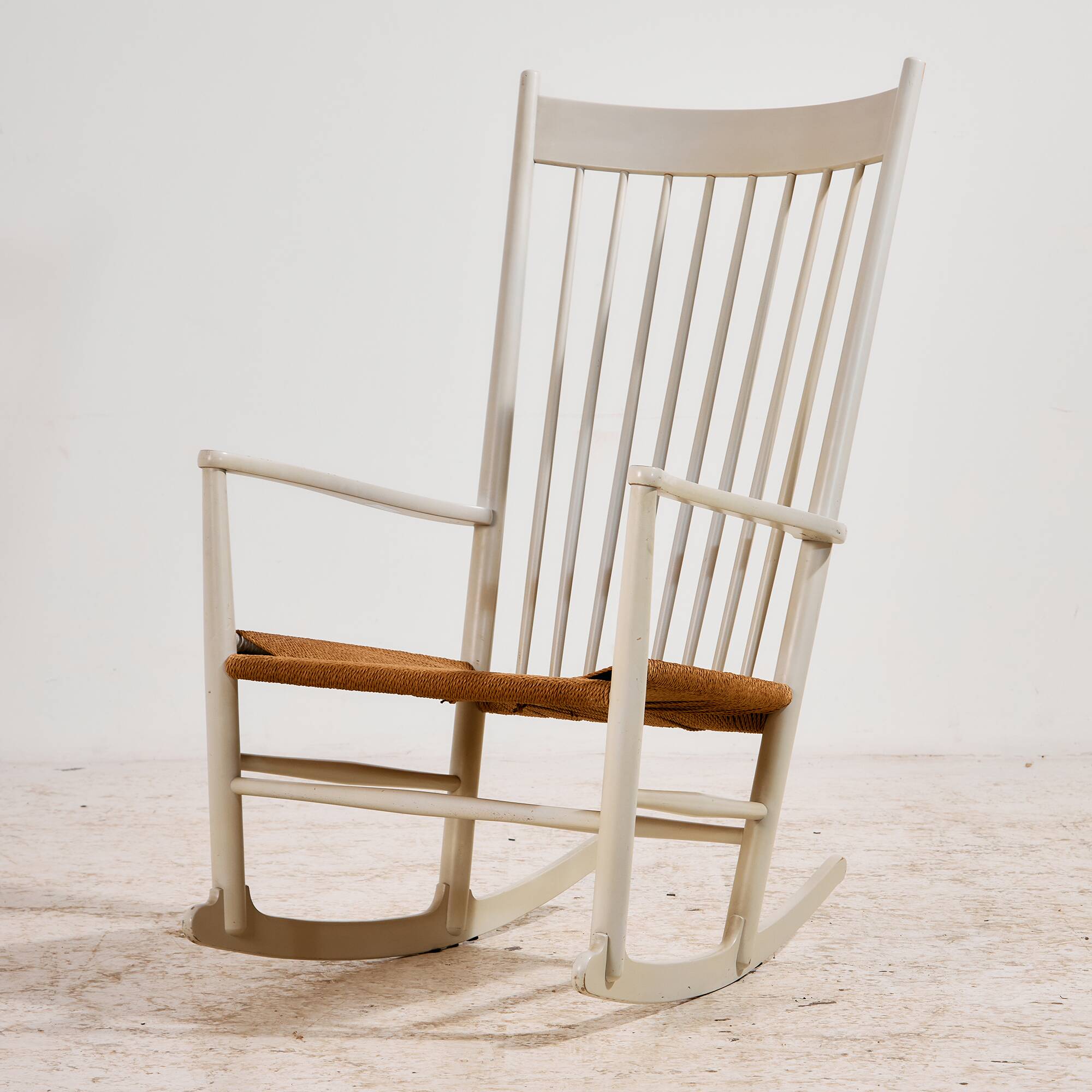 J16 rocking chair by Hans J. Wegner for FDB Møbler