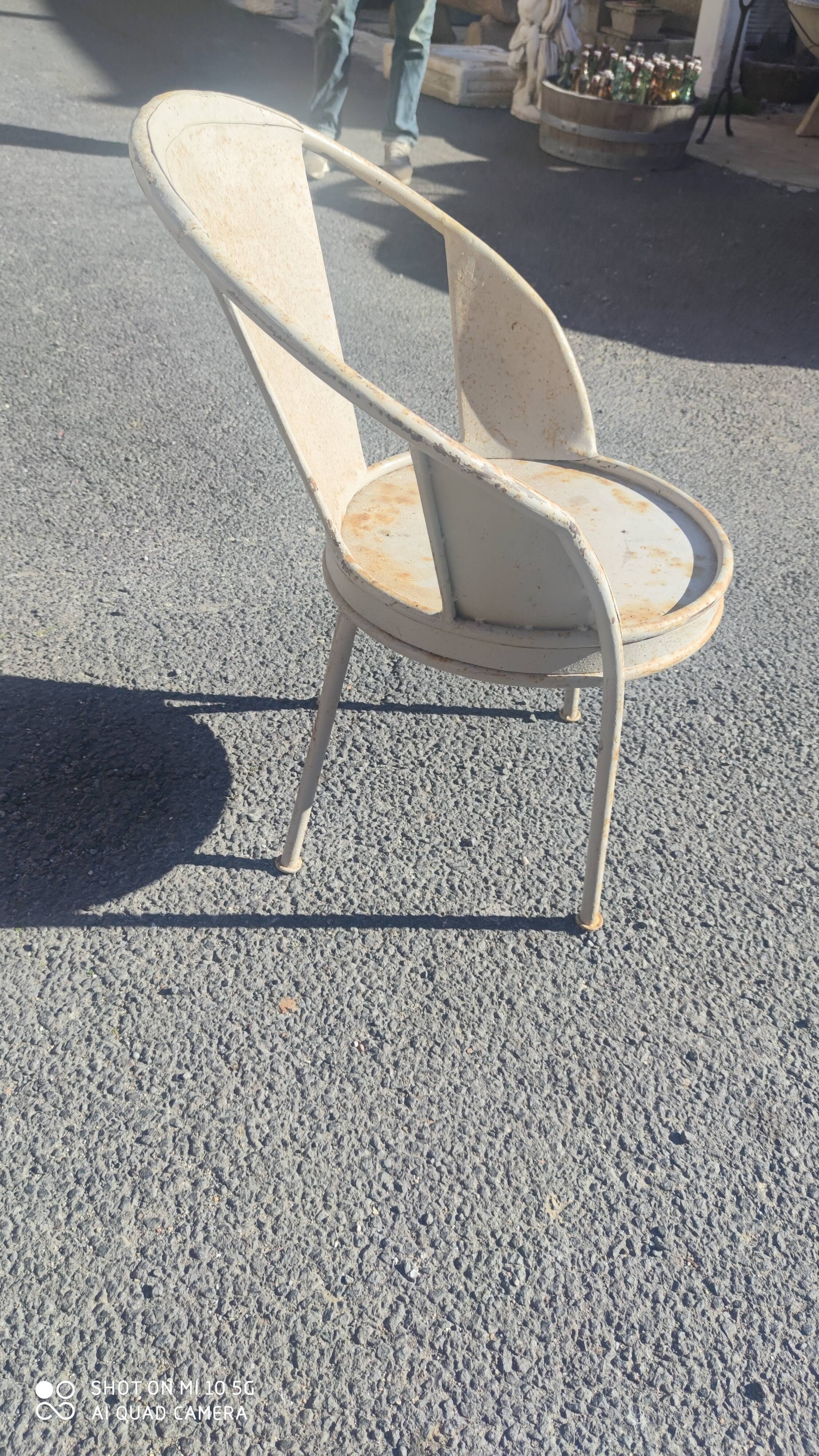 Series of 10 garden chairs made of steel garden patina