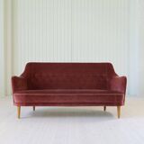 "Samsas" canapé in rare velvet by Carl Malmsten from the mid-century, Sweden, 1960s.