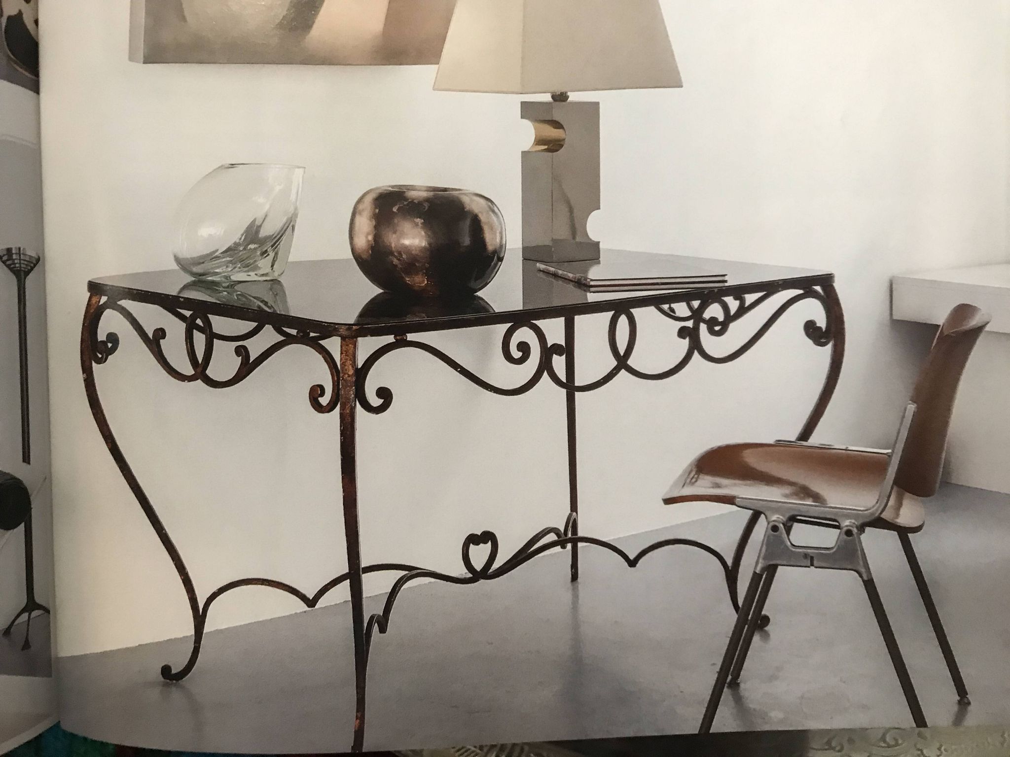 Table à manger Art Déco en fer forgé avec verre noir, années 1930