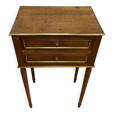 Petite table d appoint en noyer d époque du XIX ème siècle
