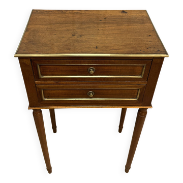 Small walnut side table from the 19th century