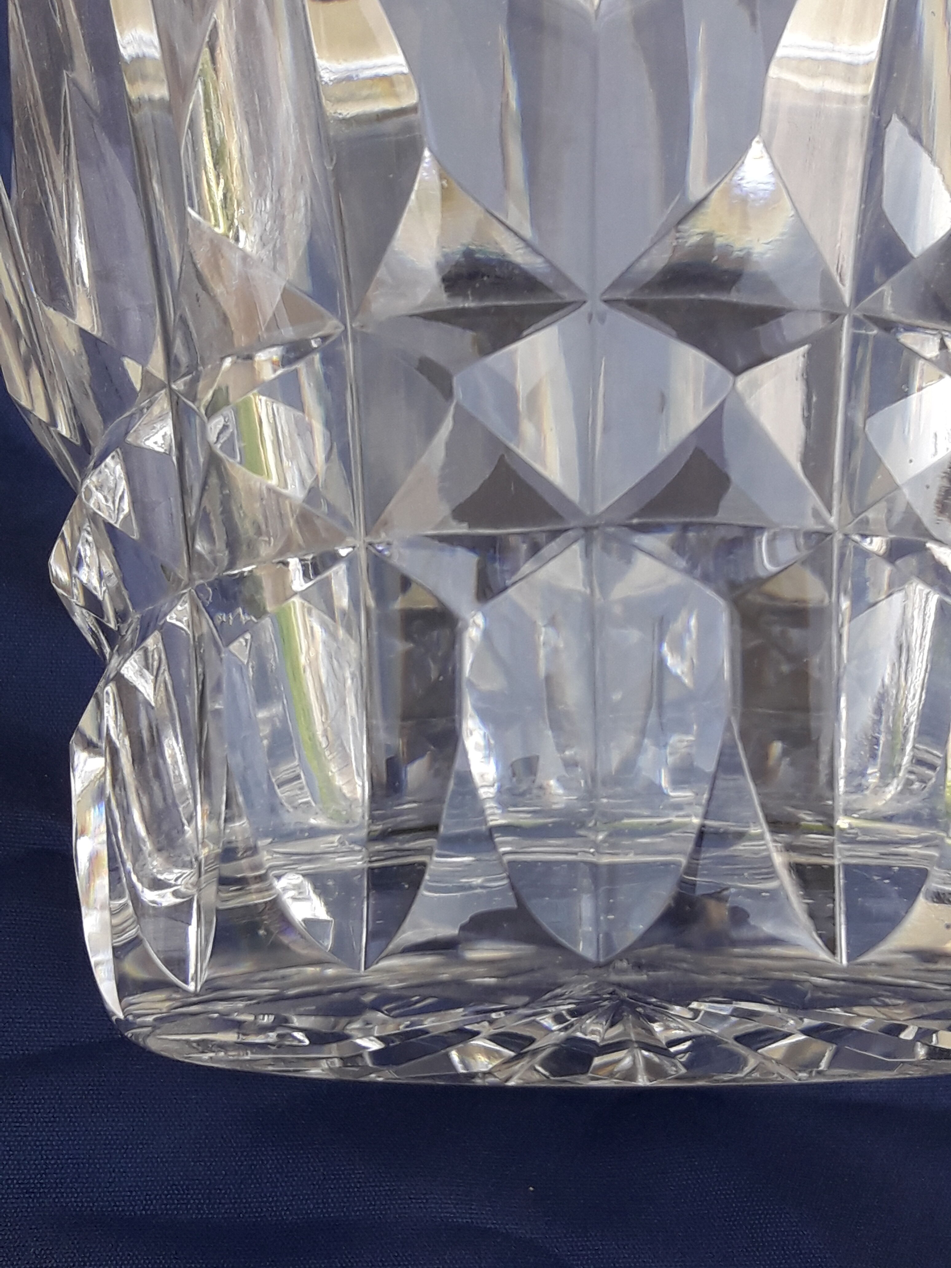 Ice bucket ice cubes signed crystal Saint Louis