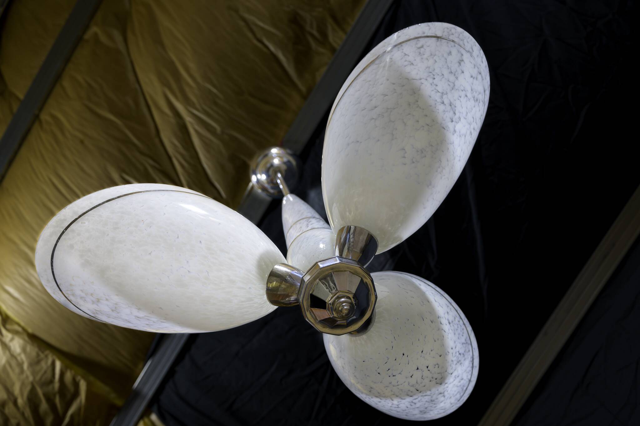 Art Deco chandelier/suspension with 3 domes in mixed glass and chrome metal