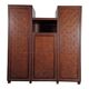 Armoire en bois sculpté
