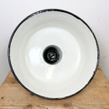 Suspension industrielle en émail blanc de Zaos, années 1960