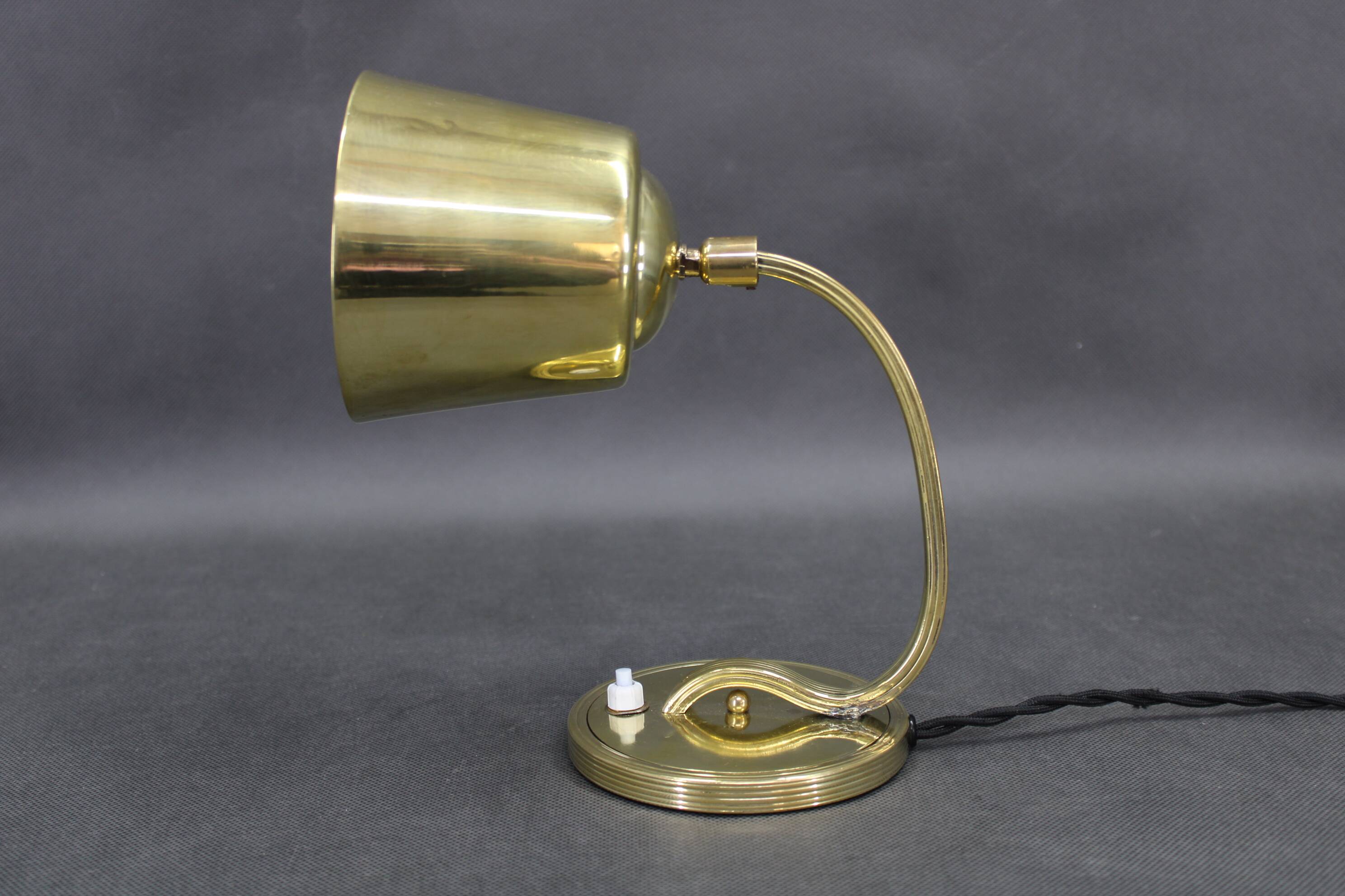 Paire de lampes de table ou murales en laiton ajustables, Tchécoslovaquie, années 1930