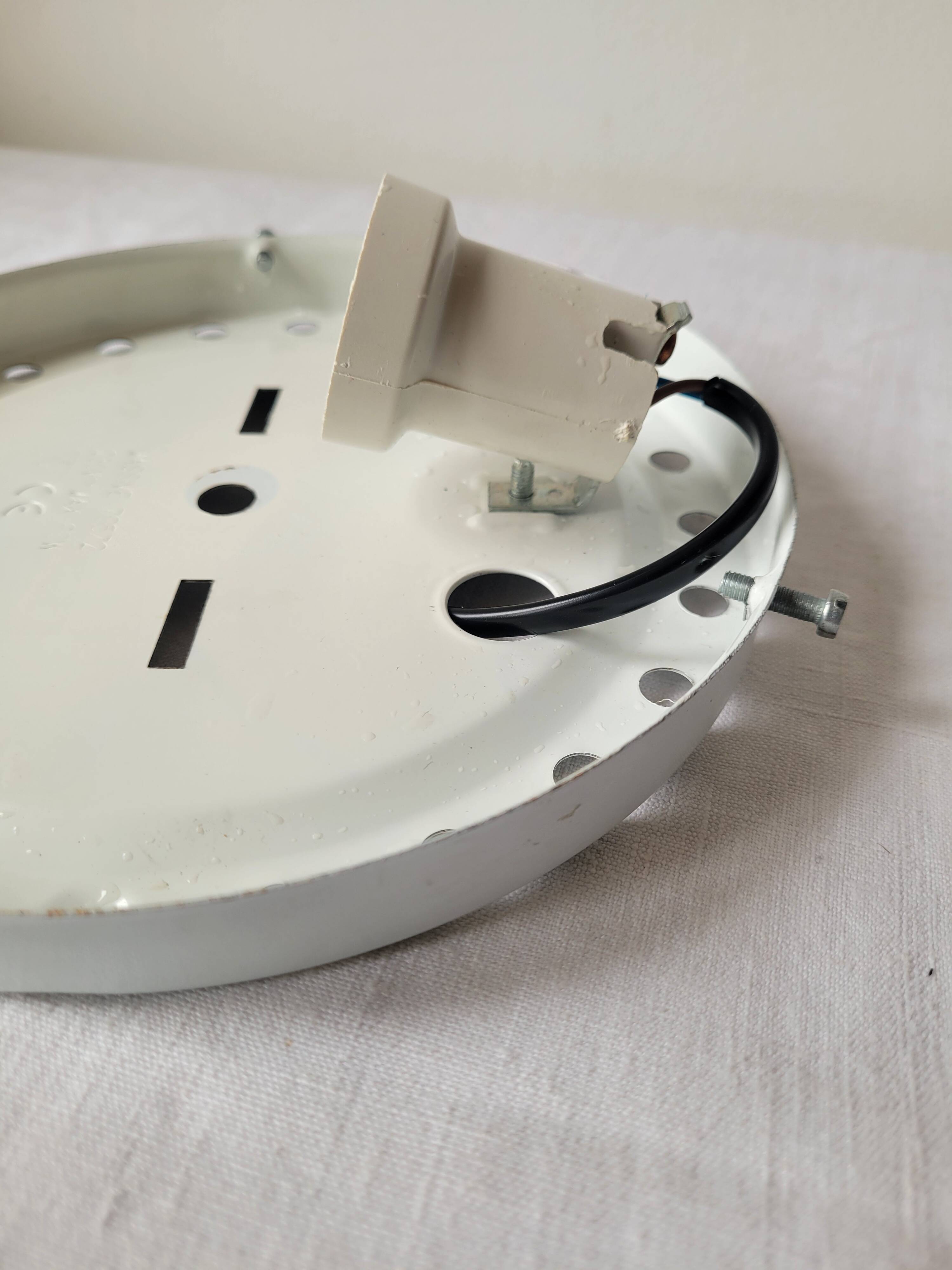 Square molded glass ceiling light "diamond point"