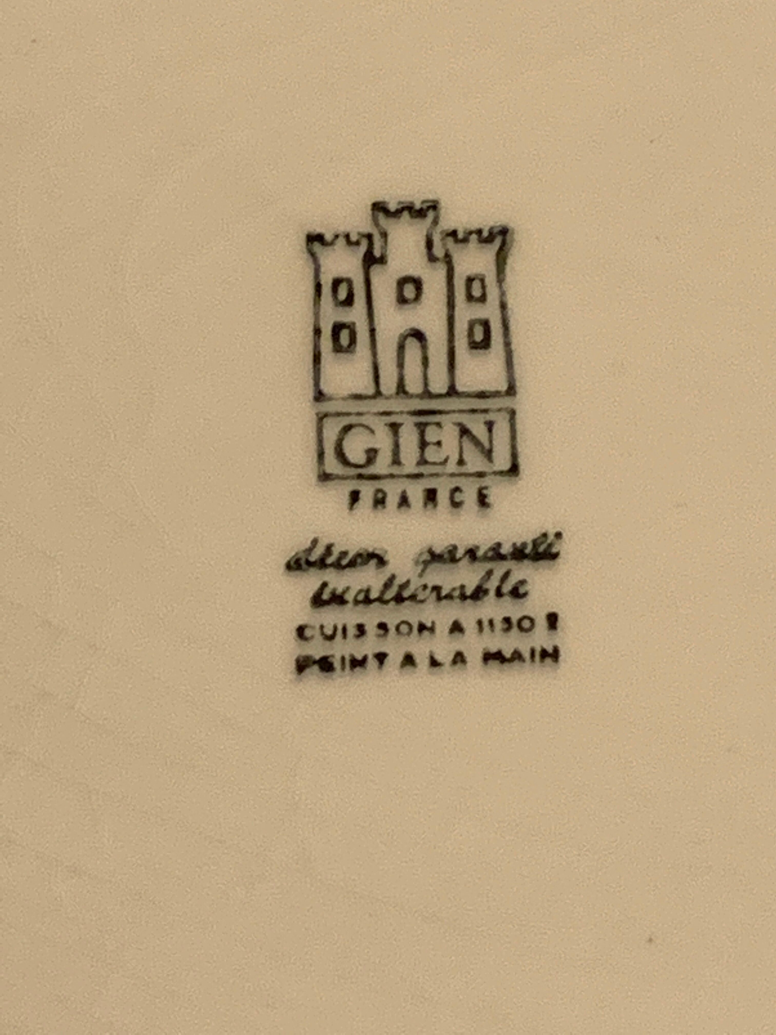 Gien hunting dish decorated with pheasant and duck, 1970