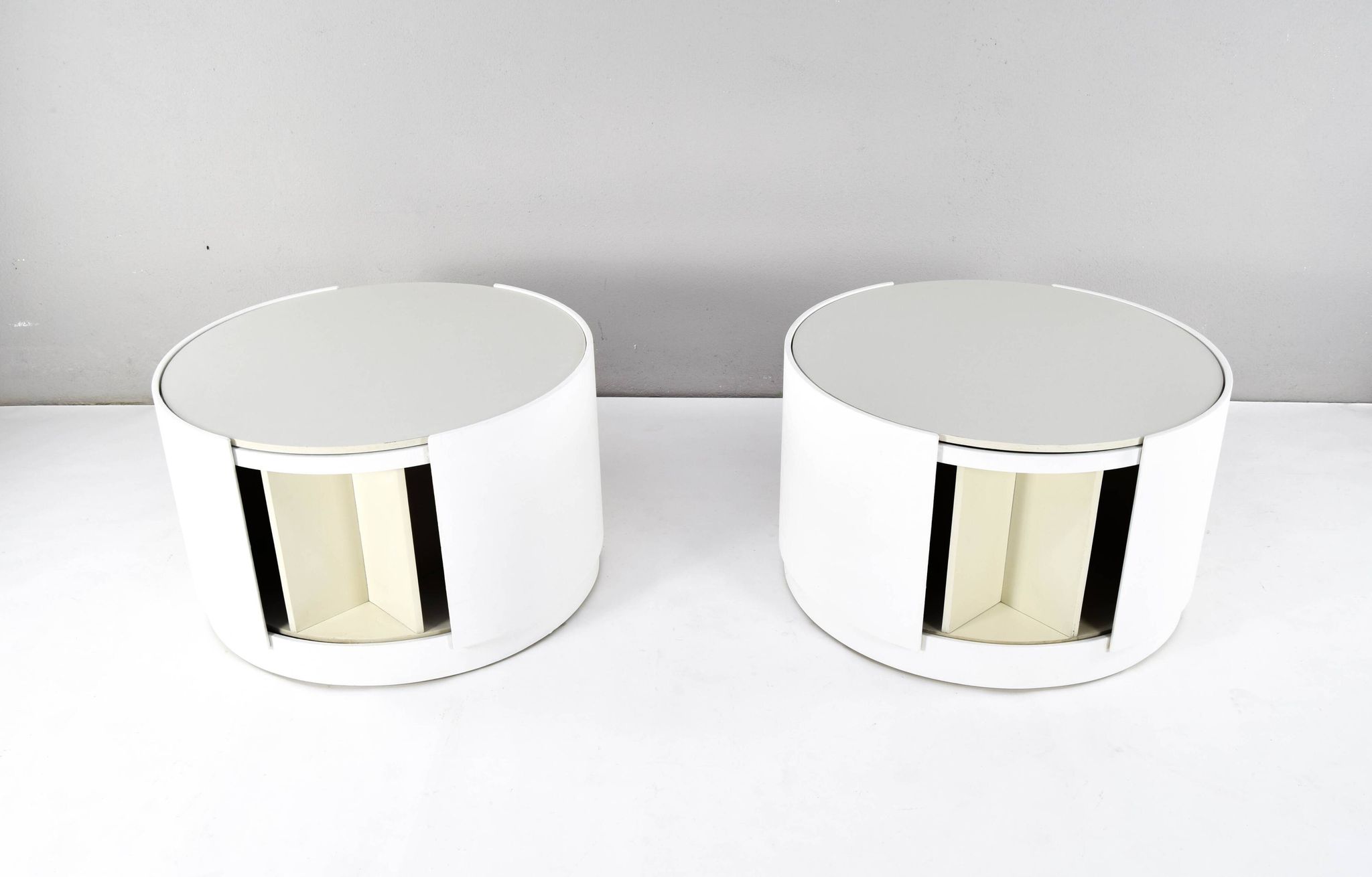 Set of Two Eugenio Gerli Tavolino container girevole T128 Revolver Italy 1969